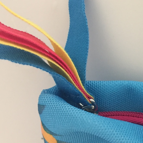 ESCADA Small Hand bag Travel Make-Up Bag. - Picture 4 of 6